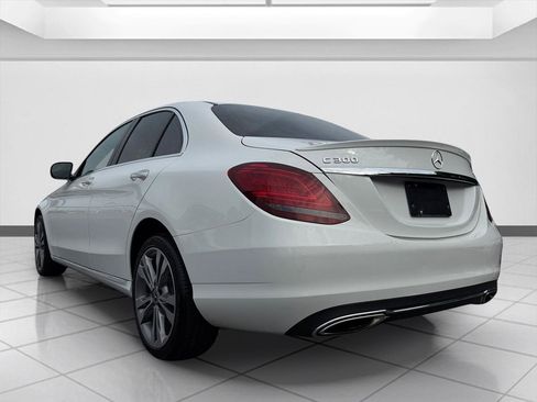Used 2019 Mercedes-Benz C 300 4MATIC Sedan image 3