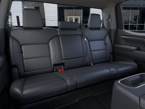 New 2026 GMC Sierra 1500 SLT image 17
