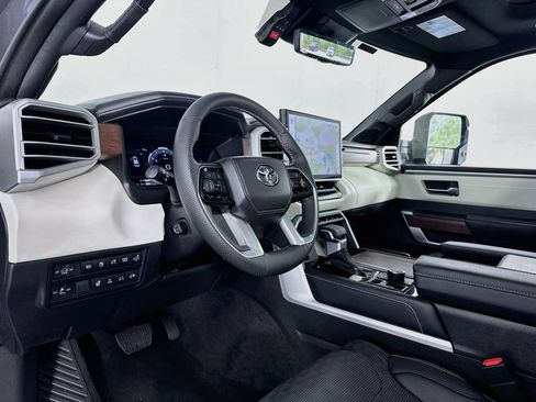 Used 2025 Toyota Sequoia Capstone AWD/4WD image 14