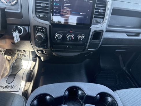 Used 2018 RAM 1500 Express w/ Express Value Package AWD/4WD image 18