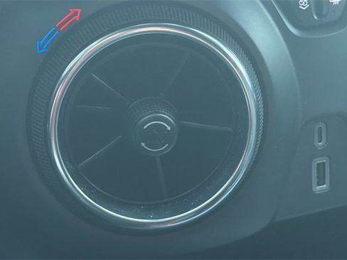 Used 2024 Chevrolet Blazer LT image 29