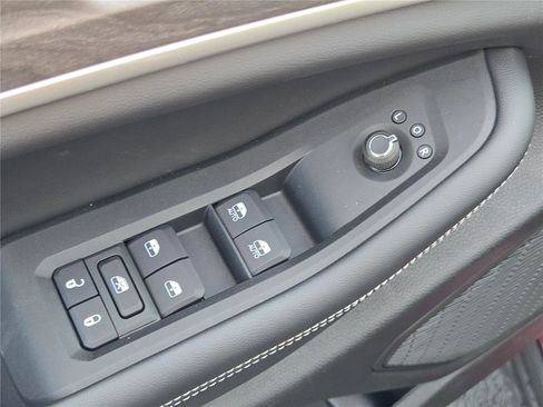 New 2025 Jeep Grand Cherokee Limited image 23