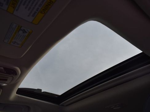 Used 2025 Subaru Outback Limited XT image 13