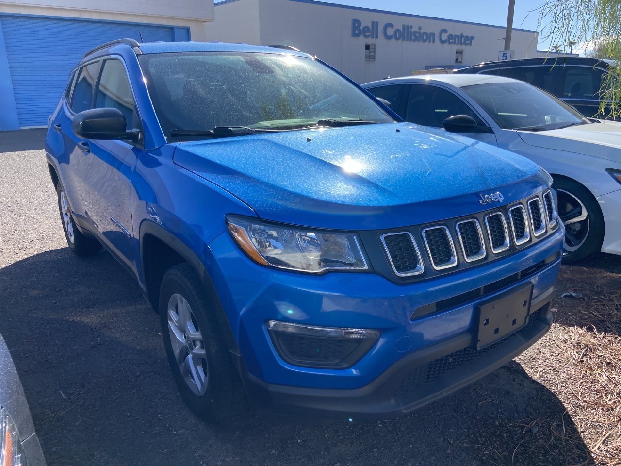 Used 2019 Jeep Compass Sport AWD/4WD image 3