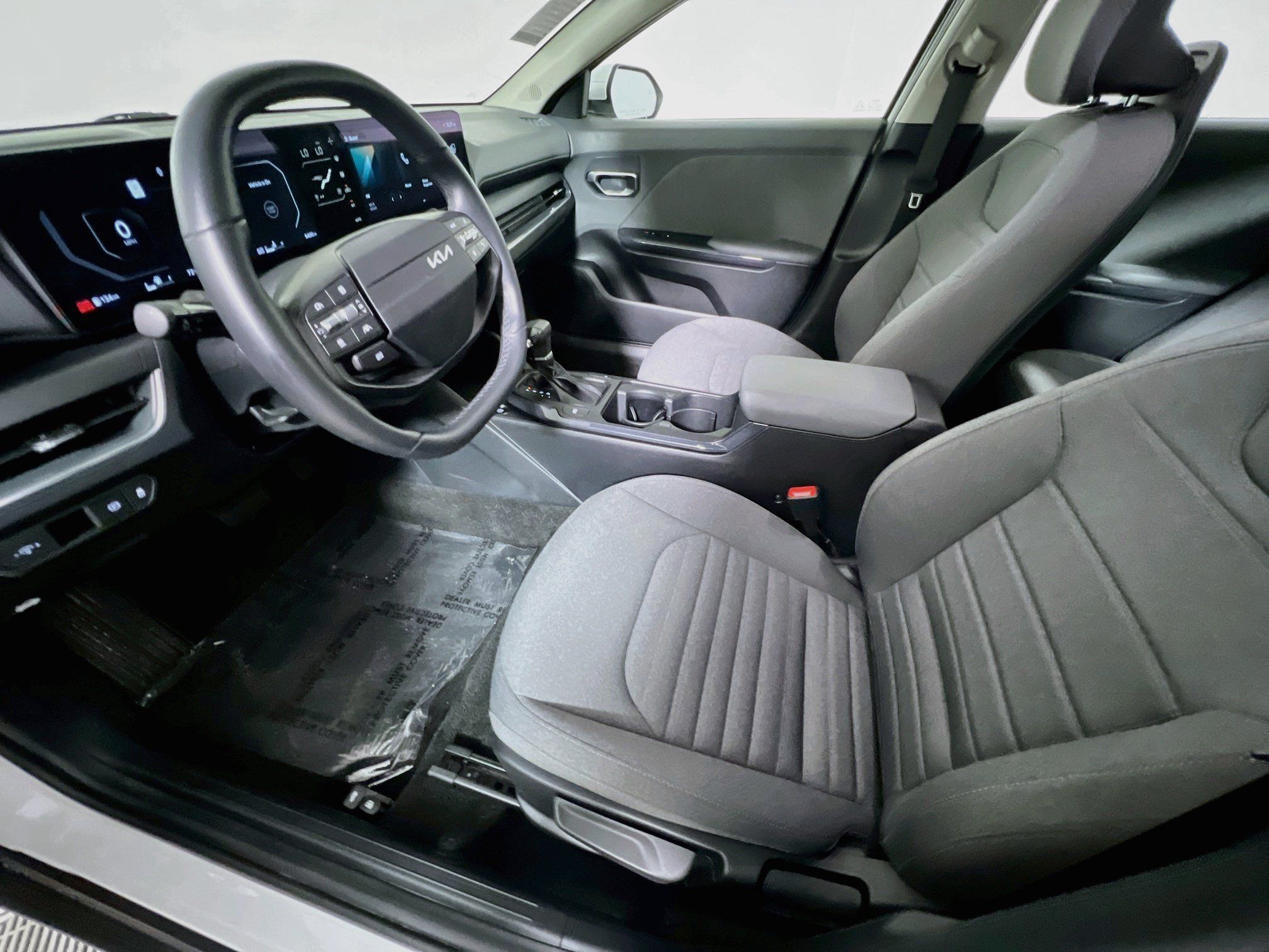 Used 2025 Kia K4 EX FWD image 15