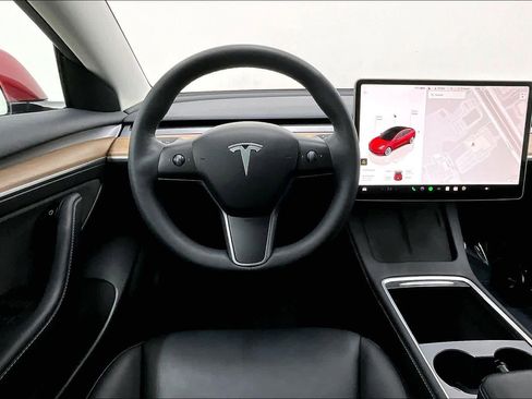 Used 2023 Tesla Model 3 Standard Range image 5
