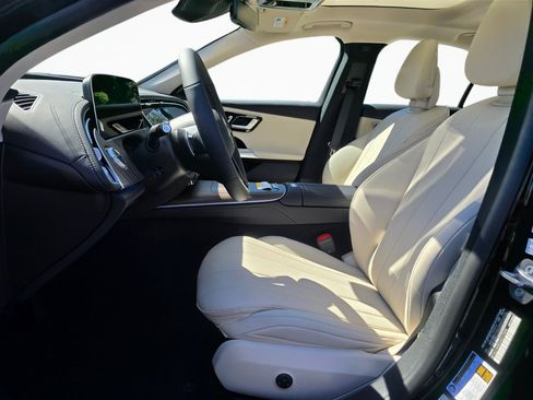 New 2027 Mercedes-Benz E 350 4MATIC Sedan image 13