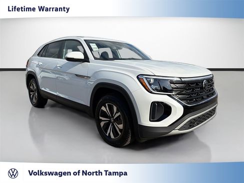 Used 2026 Volkswagen Atlas Cross Sport SE image 1