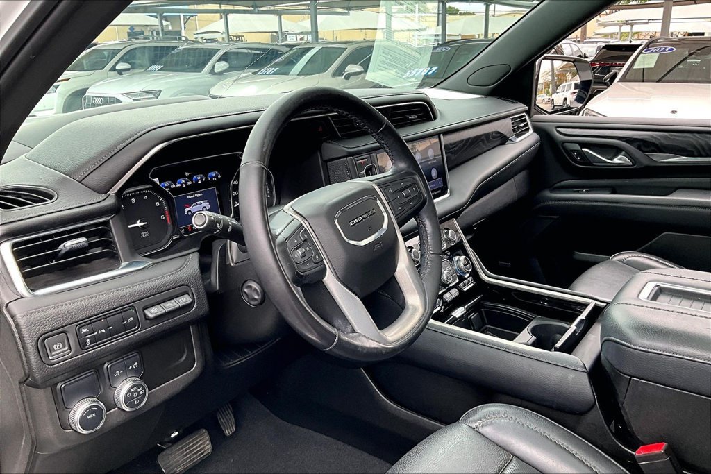 Used 2021 GMC Yukon Denali RWD image 14