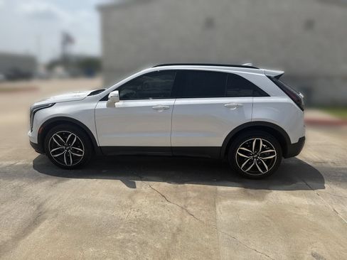Used 2020 Cadillac XT4 Sport FWD image 3