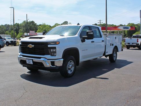 Used 2024 Chevrolet Silverado 2500 W/T w/ WT/CX Safety Package AWD/4WD image 10