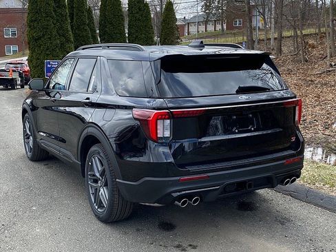 New 2026 Ford Explorer ST w/ Sun And Sound Package image 13