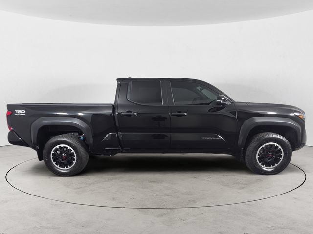 Used 2024 Toyota Tacoma TRD Off-Road w/ TRD Off Road Upgrade Package AWD/4WD image 4