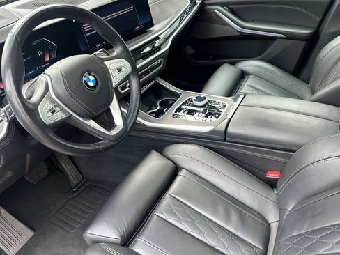 Certified 2023 BMW X7 xDrive40i w/ Premium Package AWD/4WD image 11