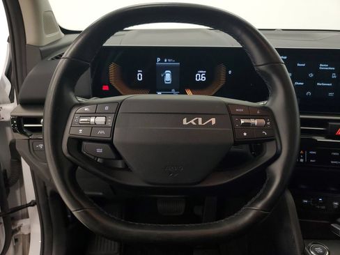Used 2026 Kia Sportage LX FWD image 13