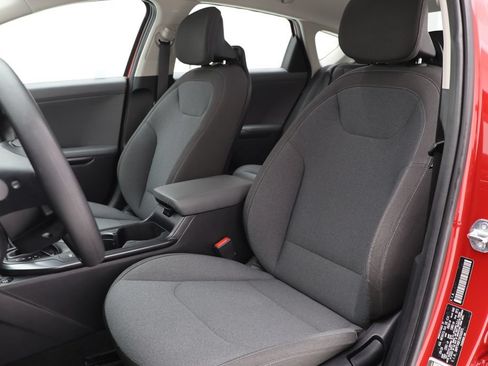 Used 2025 Kia K4 FWD image 15