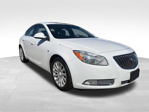 Used 2011 Buick Regal CXL w/ RL2 Preferred Equipment Group image 8