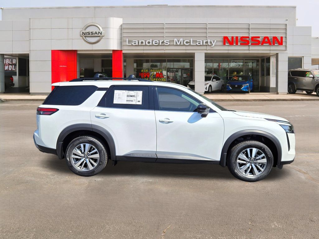 New 2026 Nissan Pathfinder SL FWD image 2
