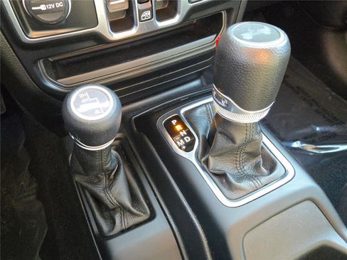 Certified 2023 Jeep Wrangler Sport S image 29