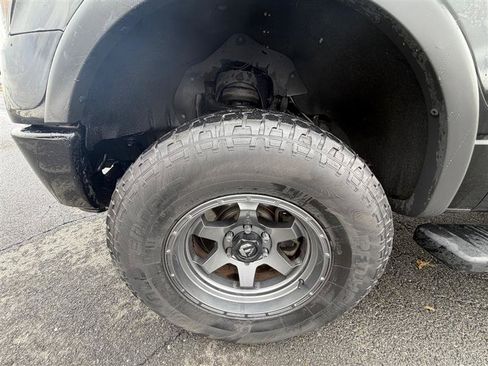 Used 2014 Ford F150 FX4 w/ Equipment Group 402A Luxury image 12