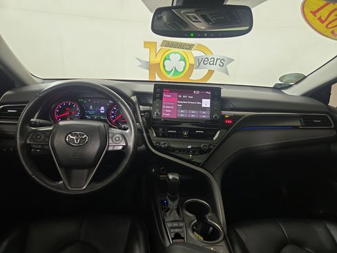 Used 2021 Toyota Camry XSE image 14