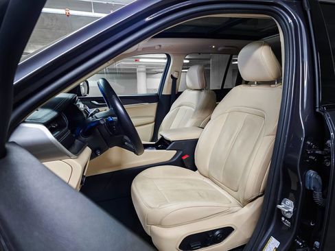 Used 2022 Jeep Grand Cherokee Limited w/ Luxury Tech Group II image 20