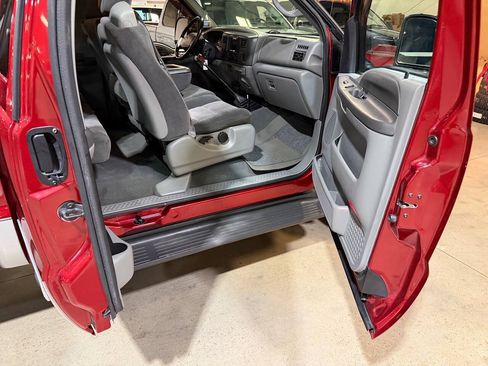 Used 2002 Ford F250 XLT AWD/4WD image 46