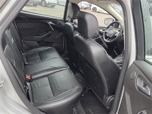 Used 2016 Ford Focus Titanium w/ Titanium Technology Package image 12