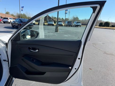 New 2025 Honda Accord SE image 15