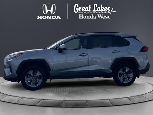 Used 2022 Toyota RAV4 XLE image 2