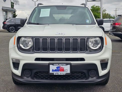 Used 2020 Jeep Renegade Sport w/ Sport Appearance Group AWD/4WD image 2