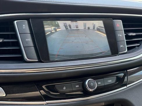 Used 2019 Buick Enclave Premium AWD/4WD image 6