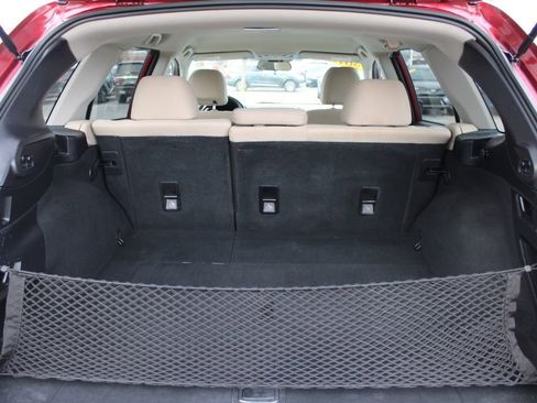 Used 2017 Subaru Outback 2.5i Premium image 12