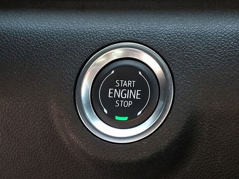 Used 2025 GMC Terrain Elevation w/ Elevation Premium Package AWD/4WD image 23