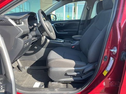 Used 2023 Toyota RAV4 LE image 10