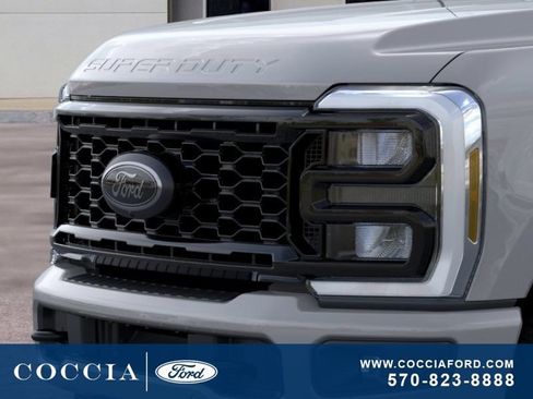 New 2026 Ford F250 Lariat w/ Black Appearance Package AWD/4WD image 17