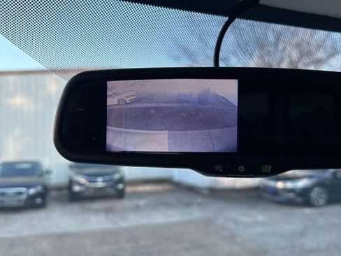 Used 2015 Chevrolet Express 3500 image 40