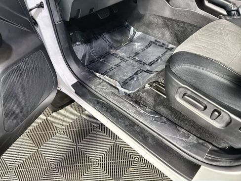 Used 2022 Toyota Tacoma TRD Off-Road image 24