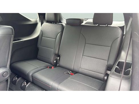 Used 2025 Chevrolet Traverse Z71 w/ LPO, Floor Liner Package AWD/4WD image 14