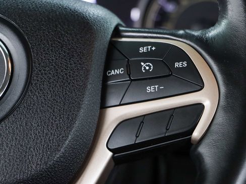 Used 2015 Jeep Cherokee Limited AWD/4WD image 14