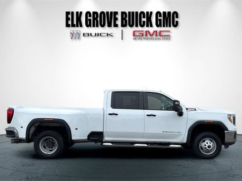 Used 2021 GMC Sierra 3500 4x4 Crew Cab w/ Gooseneck/5TH Wheel Package image 3