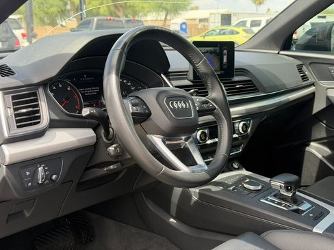 Used 2020 Audi Q5 2.0T Premium w/ Titanium Sport Package AWD/4WD image 19