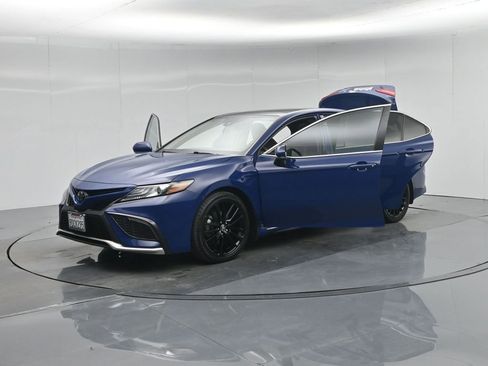 Used 2023 Toyota Camry XSE FWD image 36