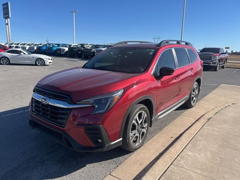 Used 2024 Subaru Ascent Limited w/ Technology Package image 1