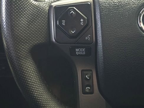 Used 2019 Toyota Tacoma TRD Off-Road image 33