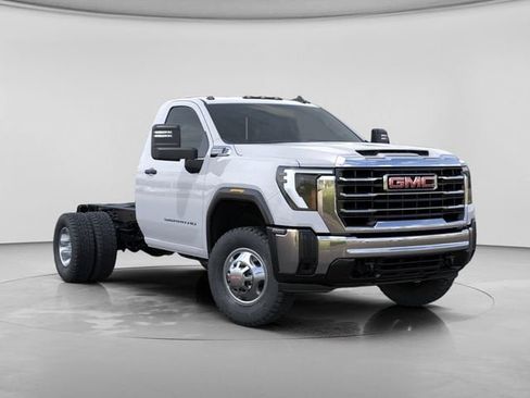 New 2026 GMC Sierra 3500 Pro w/ Snow Plow Prep Package AWD/4WD image 6