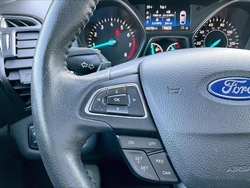 Used 2017 Ford Escape Titanium image 24