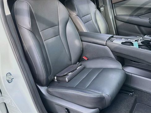 Used 2023 Nissan Rogue SL w/ SL Premium Package FWD image 23