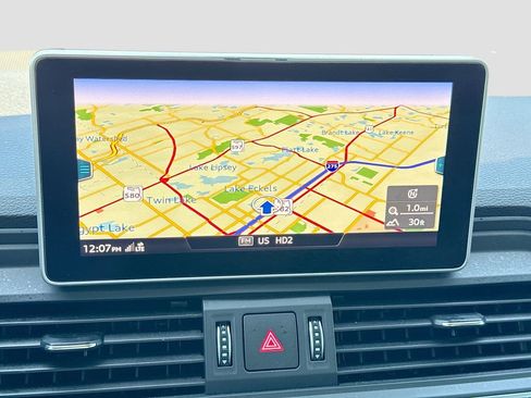 Used 2019 Audi SQ5 Premium Plus w/ Premium Plus Package image 32