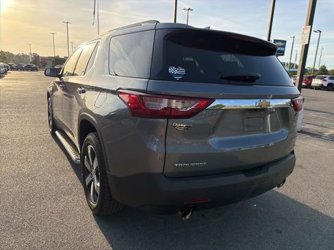Used 2019 Chevrolet Traverse LT w/ LT Premium Package image 6